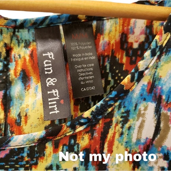 ❣️2 for $15❣️ Fun & Flirt short sleeve Aztec print blouse, small - Picture 5 of 5